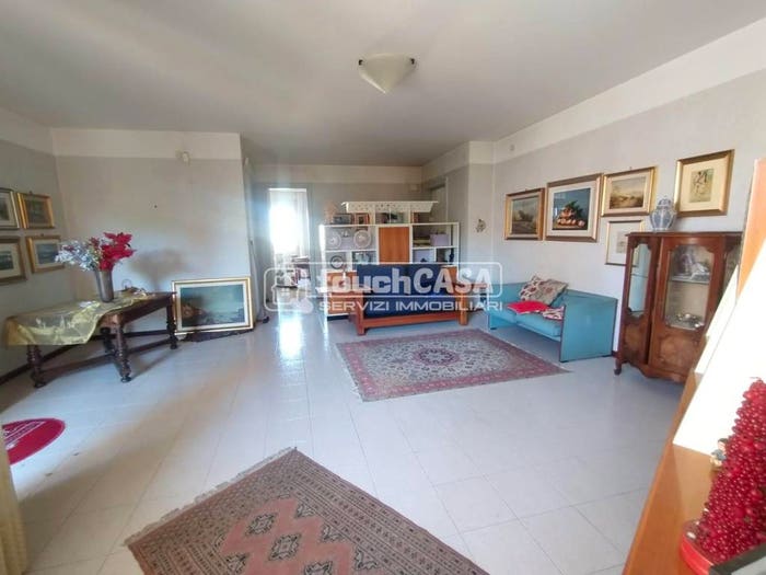 Appartamento con 5 locali in vendita in Via Carlo Pisacane, Aversa