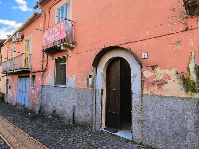 Casa quadrilocale in vendita in Via Trento, Mercato, Giffoni Valle Piana