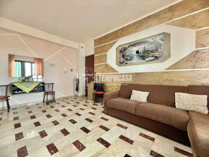 Appartamento quadrilocale in vendita in Piazza Castello, Centro, Ciriè