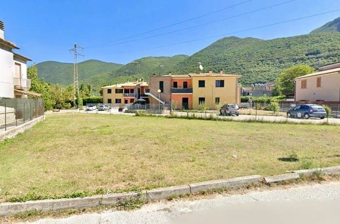 Appartamento con 5 locali in vendita in FRAZ BORGO TUFICO, Albacina Borgo Tufico, Fabriano