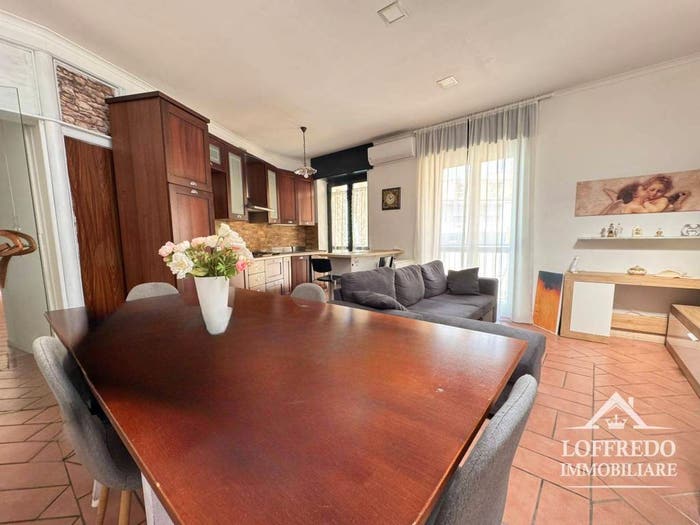 Appartamento trilocale in vendita in Via Marsala, Centro, Acerra