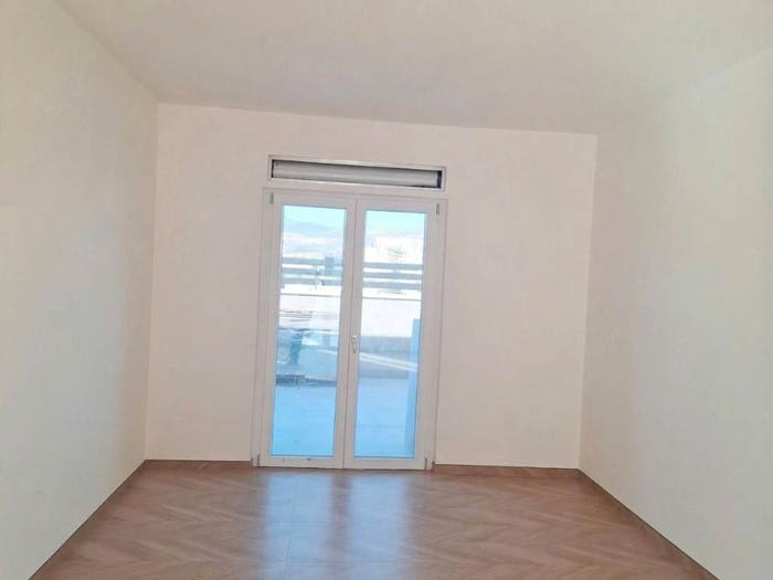 Appartamento con 6 locali in vendita in Viale Stella Maris, Montecorvino Pugliano