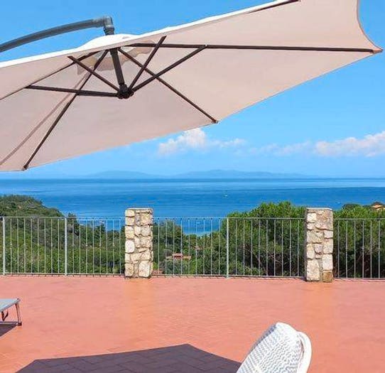 Casa con 6 locali in vendita in Capoliveri