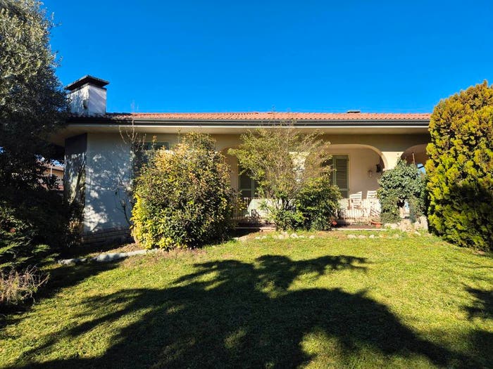Casa con 5 locali in vendita in Via Rossini, Centro, Montirone