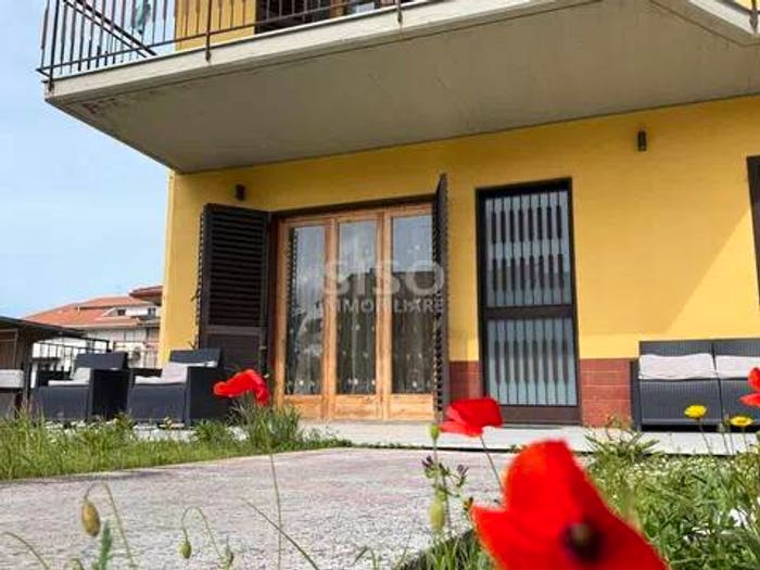 Casa con 6 locali in vendita in Via Nino Martoglio, Santa Maria La Stella, Aci Sant'Antonio