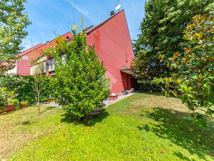Casa con 5 locali in vendita in Via Walter Tobagi, Centro, Arese