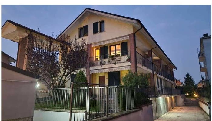 Appartamento trilocale in vendita in Via Milano, Centro, Landriano