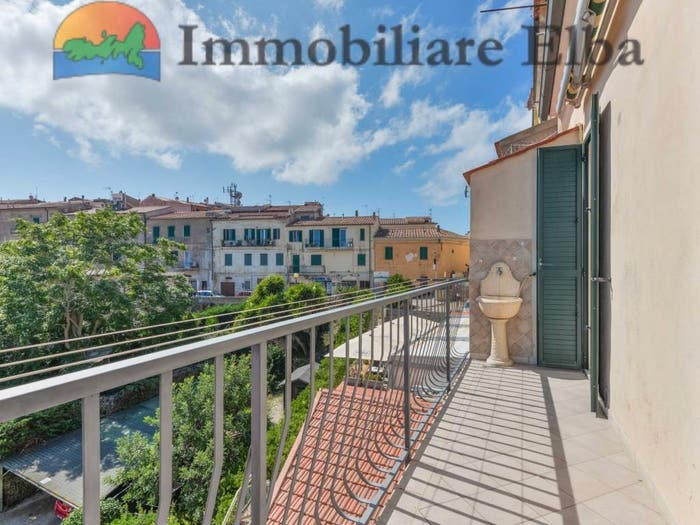 Appartamento trilocale in vendita in Via Vincenzo Mellini, Centro, Capoliveri