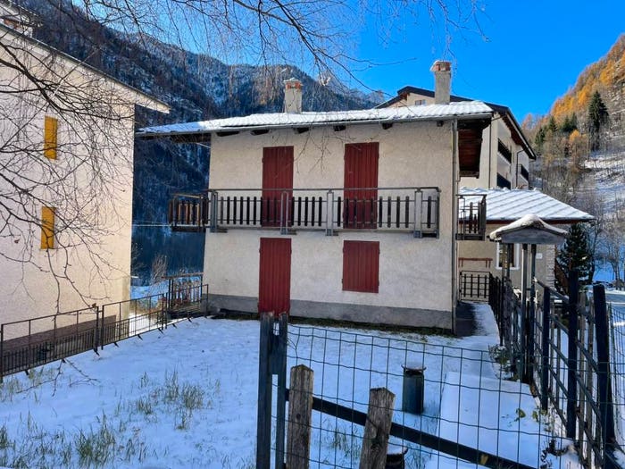 Casa quadrilocale in vendita in Via Bellino, Casteldelfino