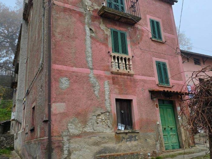 Appartamento con 6 locali in vendita in Via Forgi, Marano Principato
