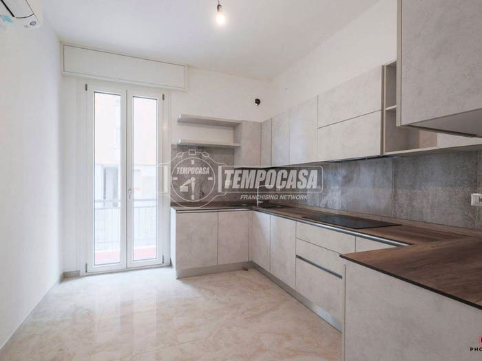 Appartamento con 5 locali in vendita in Via Jacopo Landoni, Vicoli Redentore, Ravenna