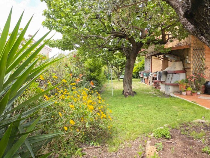 Casa con 6 locali in vendita in Via Umberto Giordano, Zona Valcanneto Ceri Borgo San Martino, Cerveteri