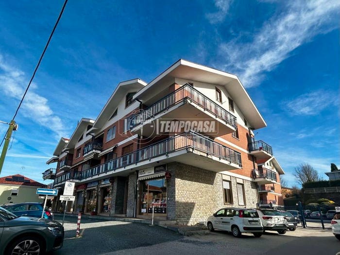 Appartamento trilocale in vendita in Corso Laghi, Centro, Avigliana