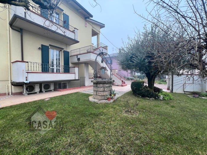 Casa con 5 locali in vendita in Via Santa Croce, Santa Maria Nuova, Bertinoro