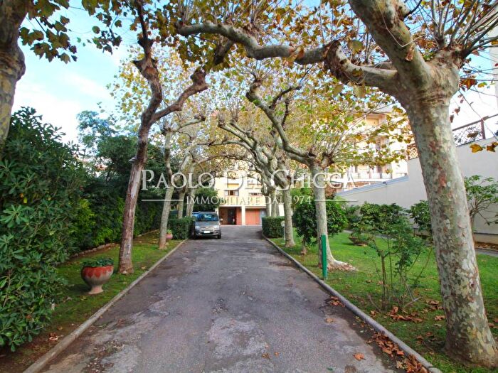 Appartamento quadrilocale in vendita in Via Pastrengo, Ardenza, Livorno