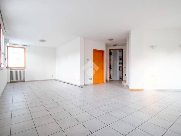 Casa quadrilocale in vendita in Via Altissimo, Scartezzini, Caldogno