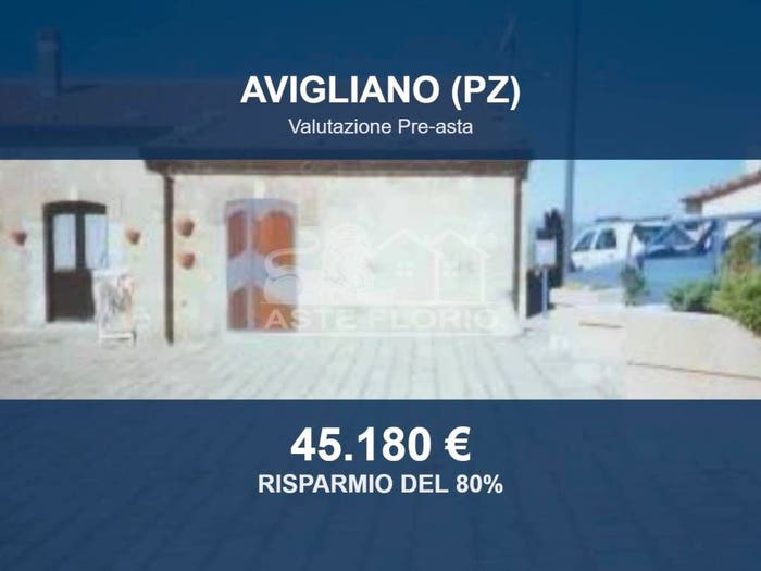 Casa con 6 locali in vendita in Corso Umberto I, Lagopesole, Avigliano