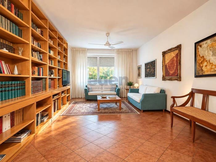 Appartamento con 6 locali in vendita in Via Luigi Pasteur, Villaggio Giardino, Modena