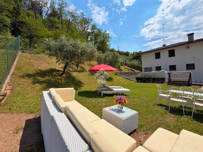 Casa bilocale in vendita in Via D Alighieri, Centro, Romano d'Ezzelino