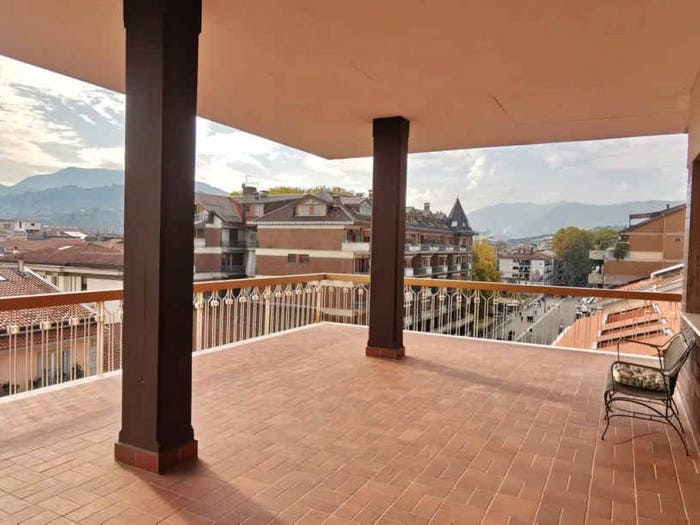 Casa con 6 locali in vendita in Via Dante Alighieri, Emanuele II C Colombo Morelli e Silvati, Avellino