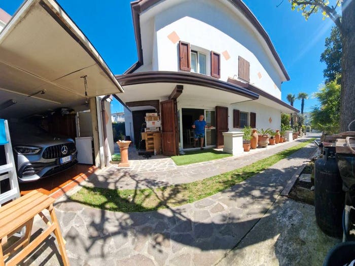 Casa con 5 locali in vendita in Viale Alpi Orientali Sud, Lido degli Scacchi Lido di Pomposa, Comacchio