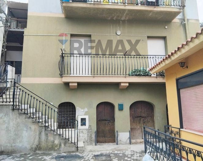 Appartamento quadrilocale in vendita in Contrada Galati Marina Landolina, Galati, Messina