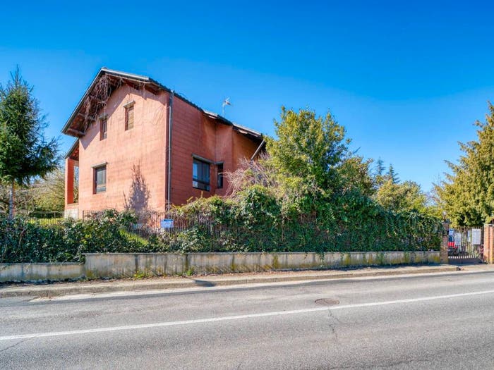 Casa con 6 locali in vendita in Strada Roaschia, Roaschia, Chieri
