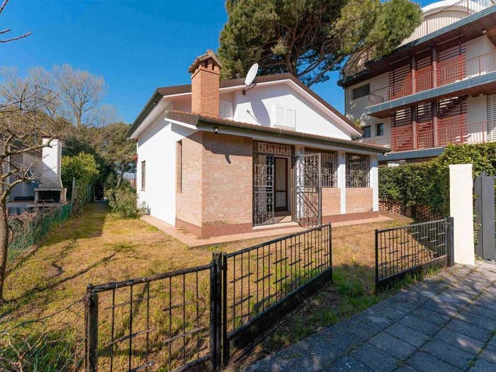 Casa con 6 locali in vendita in Lido degli Estensi, Comacchio