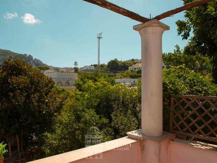 Casa quadrilocale in vendita in Centro, Capri