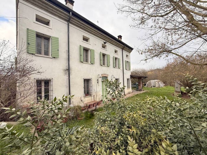 Casa con 6 locali in vendita in Argine tre teste, Centro, Marcaria
