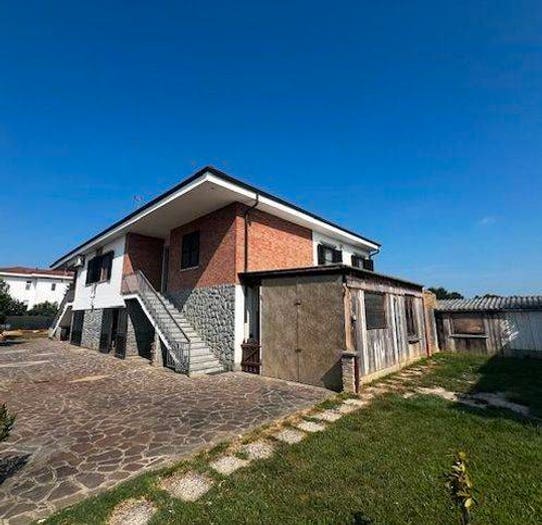 Casa con 5 locali in vendita in Cittadella, Alessandria