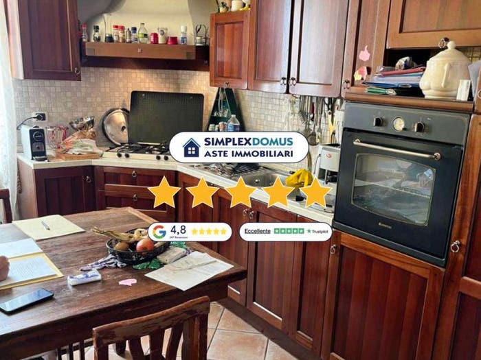 Appartamento trilocale in vendita in Via Tartarola, Centro, Montefiascone