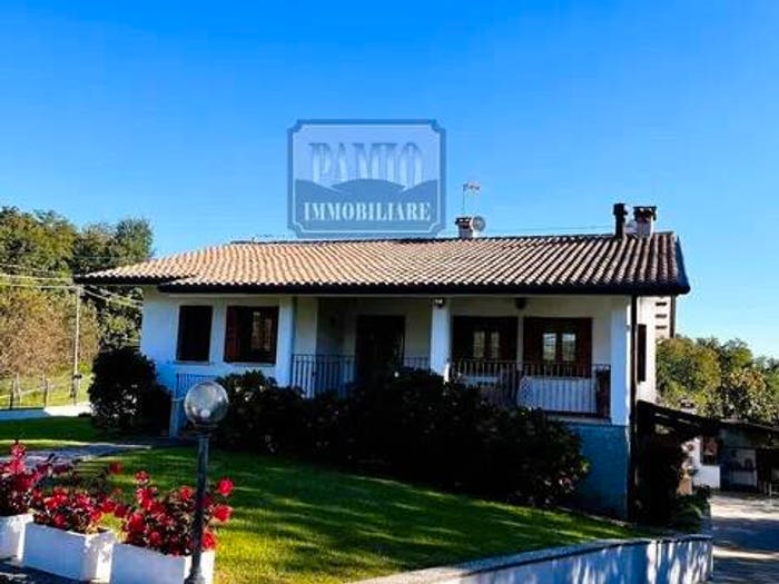 Casa con 6 locali in vendita in Nervesa della Battaglia