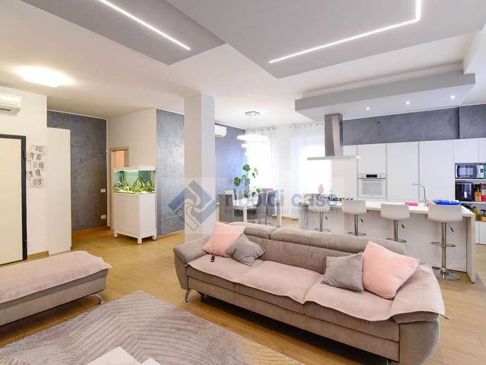 Appartamento quadrilocale in vendita in via Timavo, Via Monza, Lissone