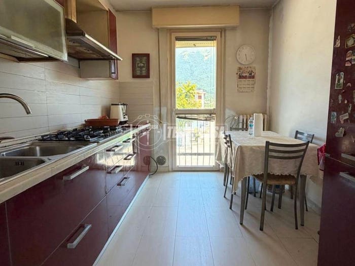 Appartamento con 6 locali in vendita in Via Antonio Pertile, Centro, Belluno