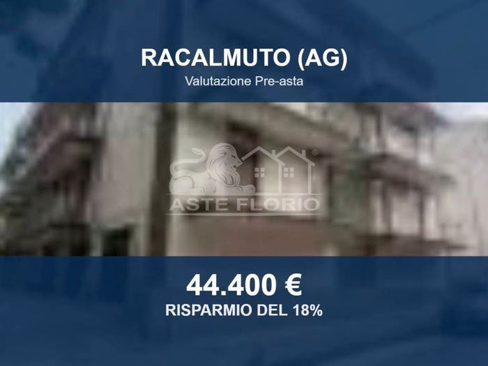 Appartamento con 6 locali in vendita in Via Michelangelo Cardillo, Racalmuto