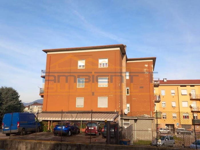Appartamento trilocale in vendita in Via Cesare Battisti, Centro, Costa Masnaga