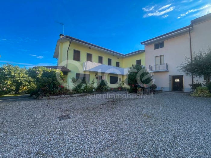 Casa con 6 locali in vendita in Via Giovanni XXIII, Centro, Cassacco