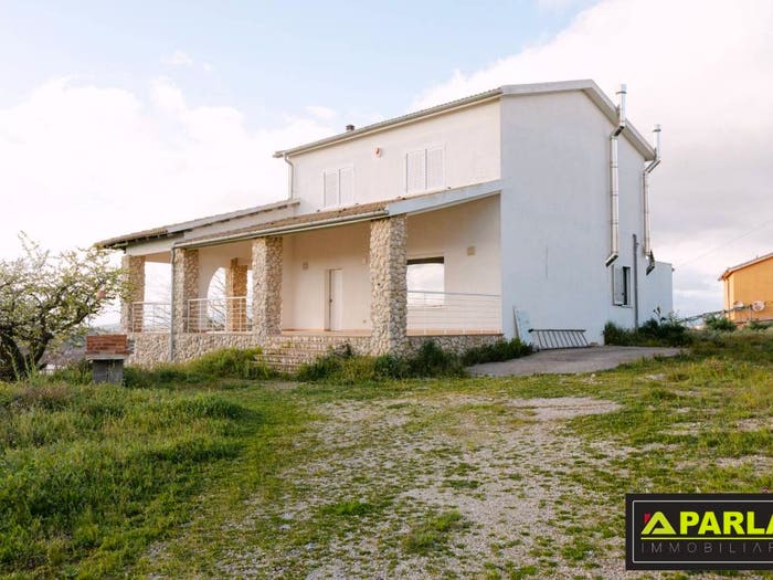 Casa quadrilocale in vendita in Contrada Montagna, Canicattì