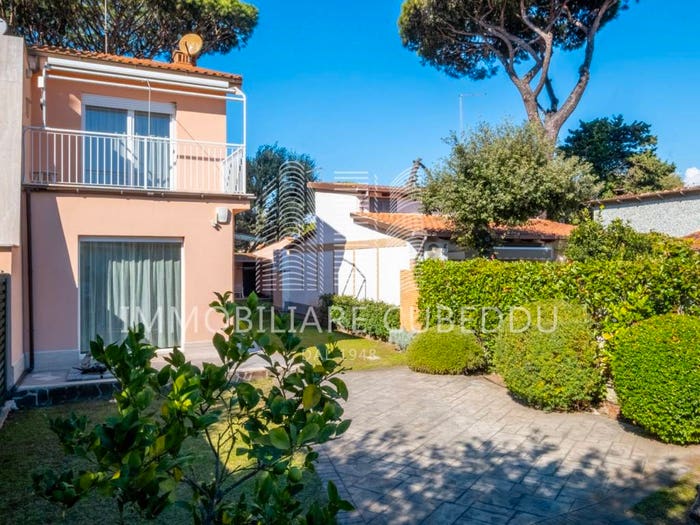 Casa trilocale in vendita in Via Riomaggiore, Fregene, Fiumicino