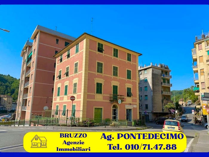 Appartamento trilocale in vendita in Via Isocorte, Pontedecimo, Genova