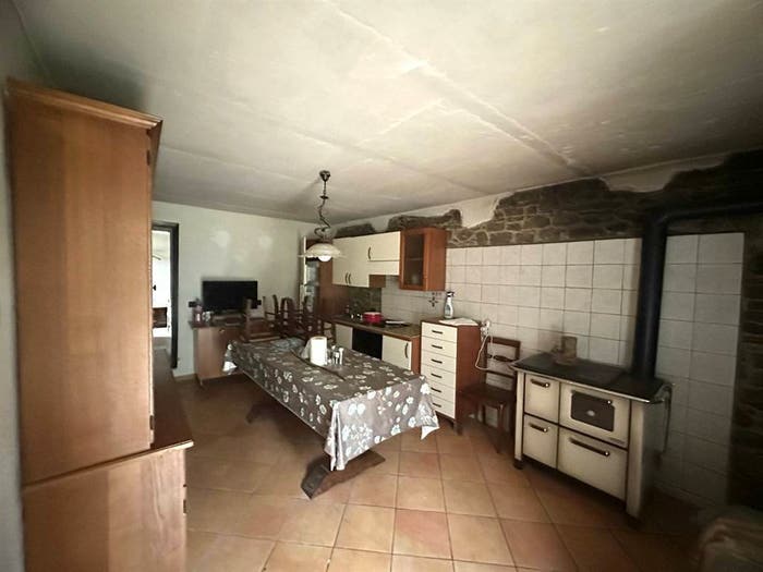 Casa trilocale in vendita in Rigutino, Arezzo