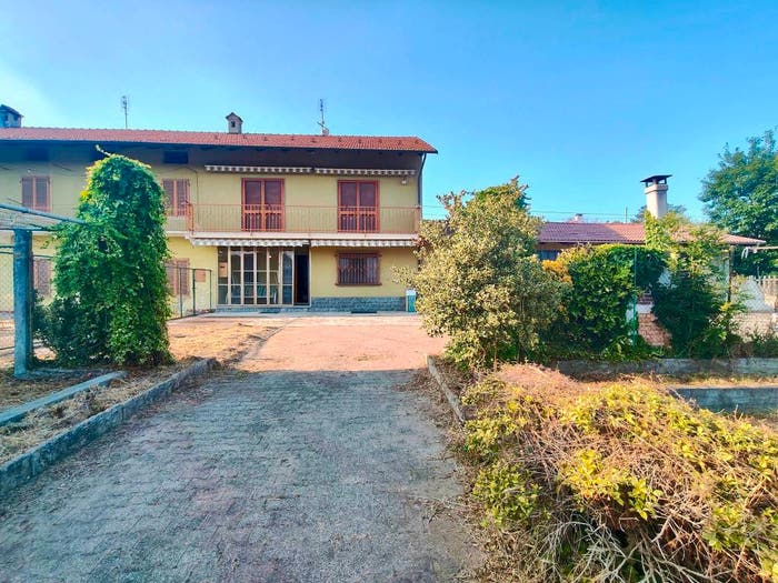 Casa quadrilocale in vendita in Via Duca degli Abruzzi, Arè, Caluso