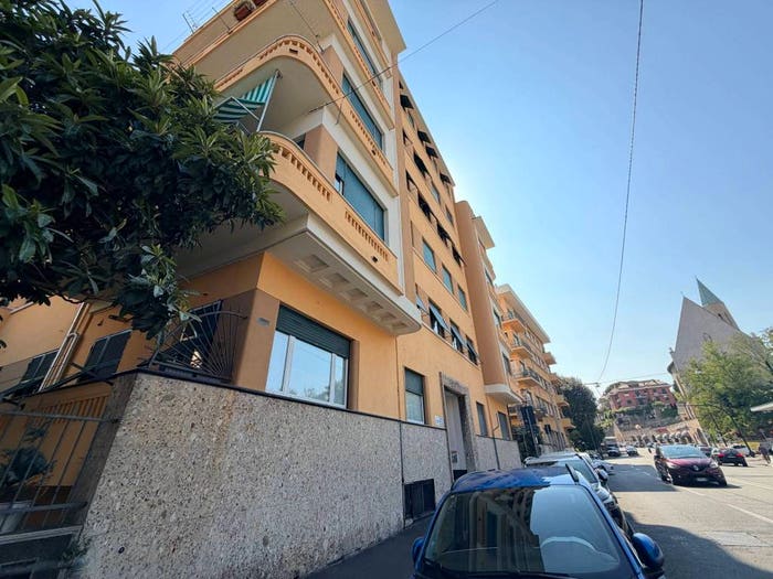 Appartamento bilocale in affitto in Via Piero Gobetti, Albaro, Genova