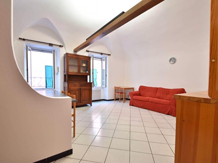 Appartamento trilocale in vendita in Via Camillo Benso di Cavour, Loano