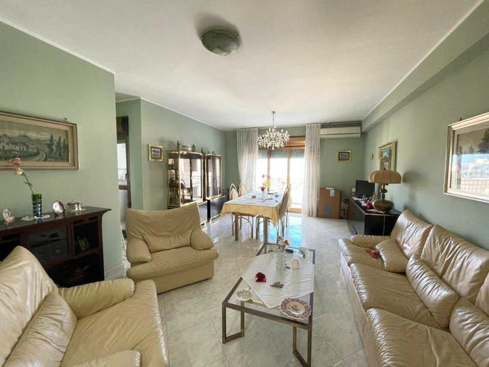 Appartamento con 5 locali in vendita in Via Walter Cusina, Centro, Bagheria
