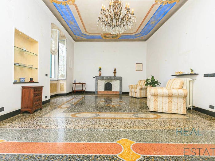 Appartamento con 6 locali in vendita in Corsica, Carignano, Genova