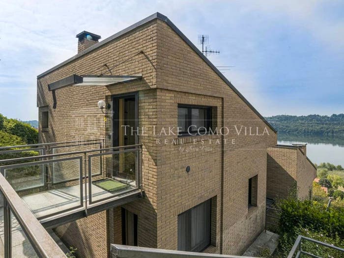 Casa con 6 locali in vendita in Via Lossetti Mandelli, Centro, Montorfano