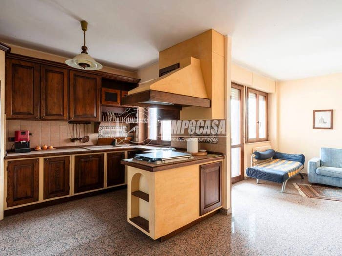 Appartamento quadrilocale in vendita in Via Tagliamento, Piediripa, Macerata
