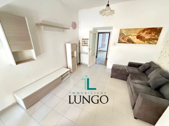 Appartamento quadrilocale in vendita in Via Giovanni Battista Grassi, Nicolosi, Latina